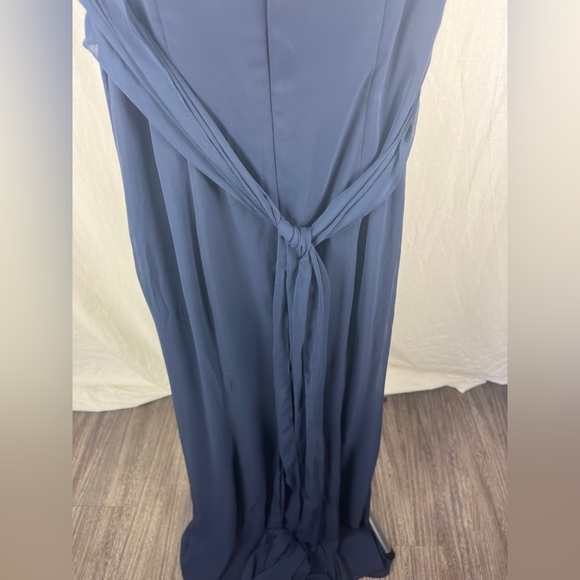 Social Bridesmaids Navy Strapless V-Neck Chiffon Trumpet Gown Size 4 NWT - Picture 13 of 14
